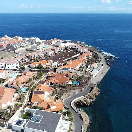 Villa Casa Platano: Oceanview Oasis With Private Pool And Family-friendly Amenities Poris de Abona