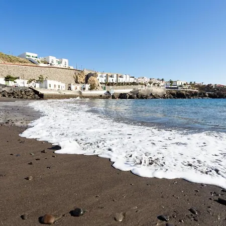 Casa Platano: Oceanview Oasis With Private Pool And Family-friendly Amenities Villa Poris de Abona