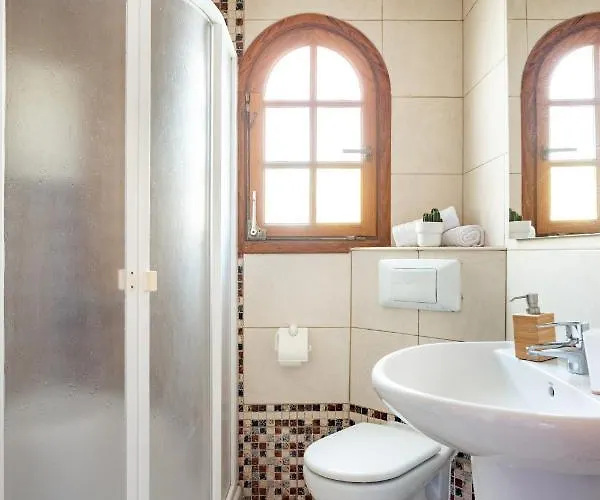 Casa Platano: Oceanview Oasis With Private Pool And Family-friendly Amenities Poris de Abona