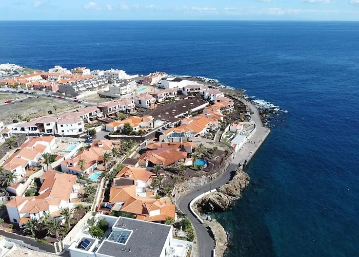 Вилла Casa Platano: Oceanview Oasis With Private Pool And Family-friendly Amenities Порис-де-Абона